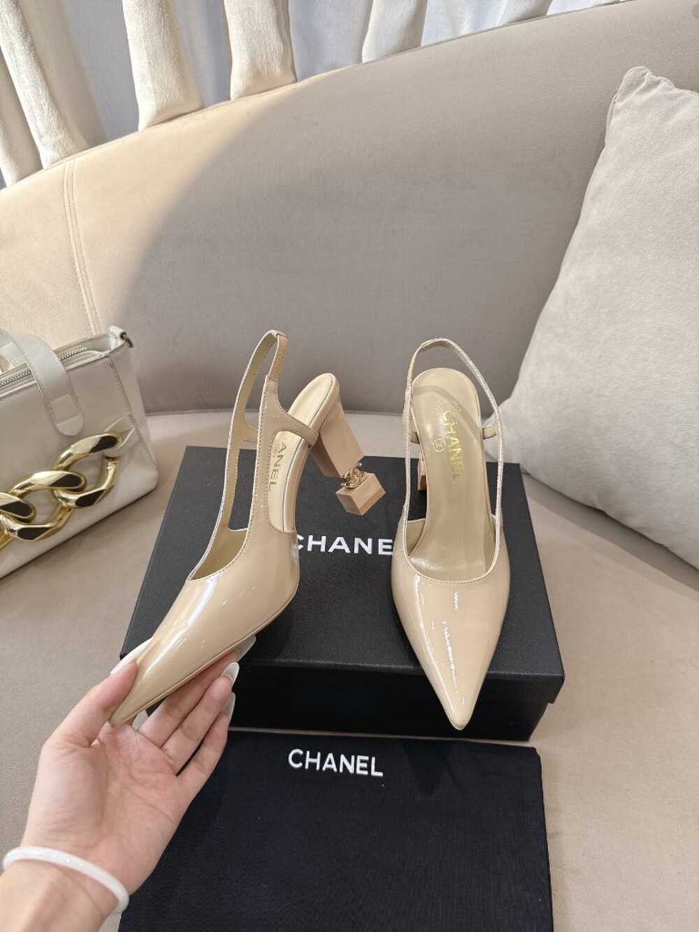 Classic CHANEL Shoes: A Stylish and Versatile Choice for Elegance